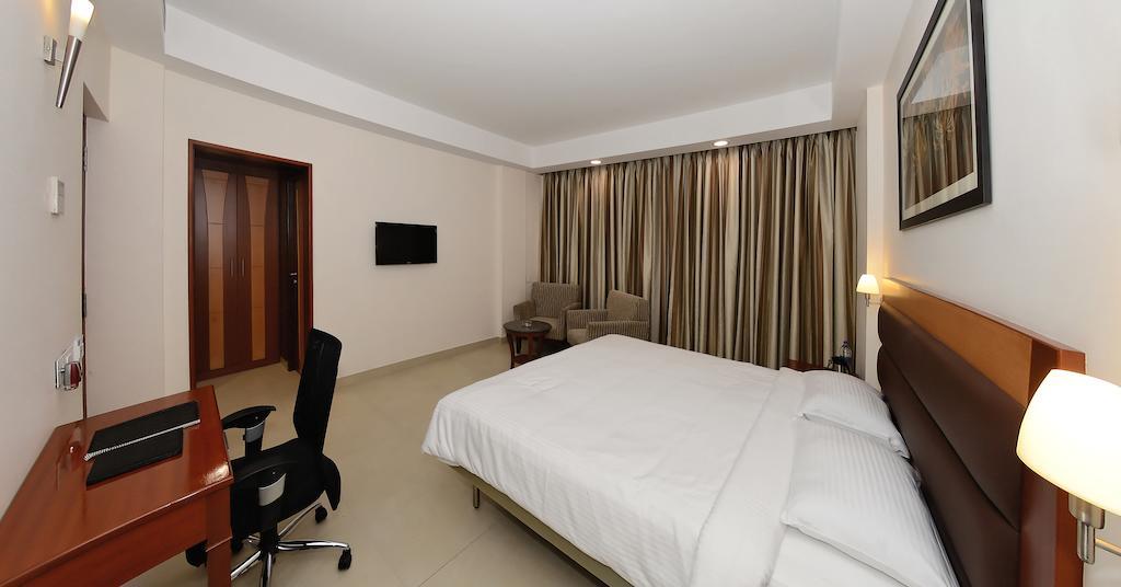 Hotel Poppys Anukula Residencia Vellore Habitación foto