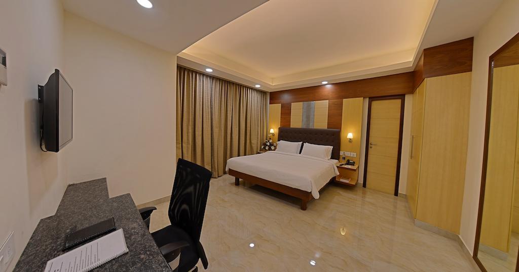 Hotel Poppys Anukula Residencia Vellore Habitación foto