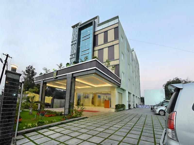Hotel Poppys Anukula Residencia Vellore Exterior foto
